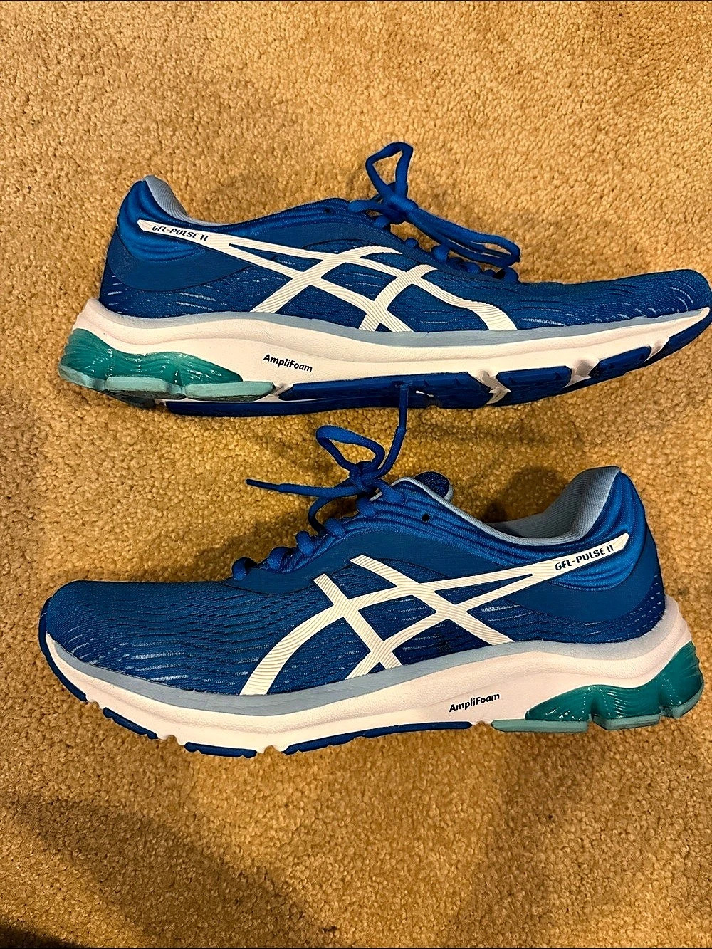ASICS Gel-Pulse 11 Athletic Running Shoes in Blue & White Like New 9.5
